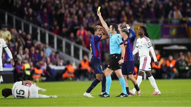 İspanya La Liga'da hakemler için yeni uygulama başlatılıyor