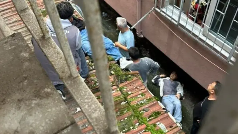 İstanbul'da iki genç kız 3. kattan düştü, biri ağır yaralı
