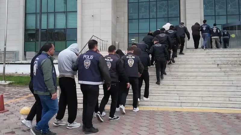 Kara para soruşturmasında 14 kişi gözaltına alındı