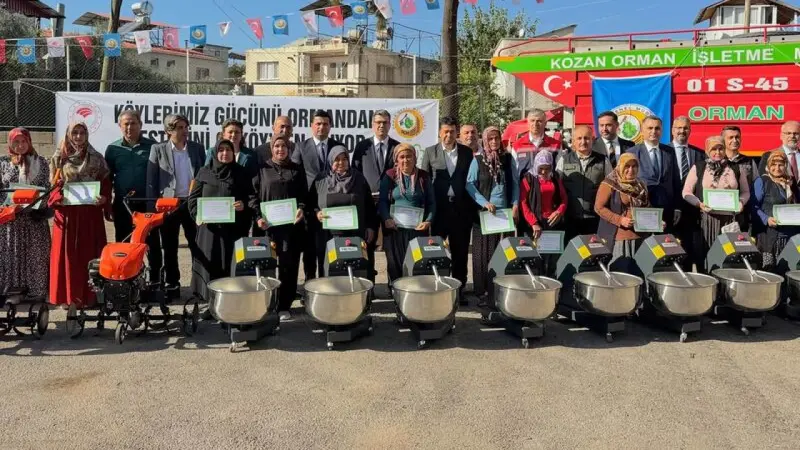 Kozan'da kadınlara 840 bin lira değerinde makine desteği