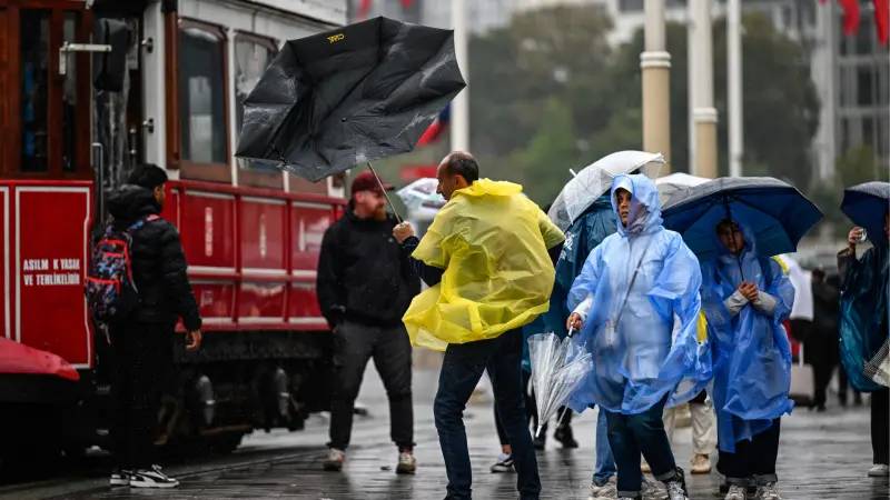 Meteoroloji 26 sarı, 4 turuncu uyarı verdi