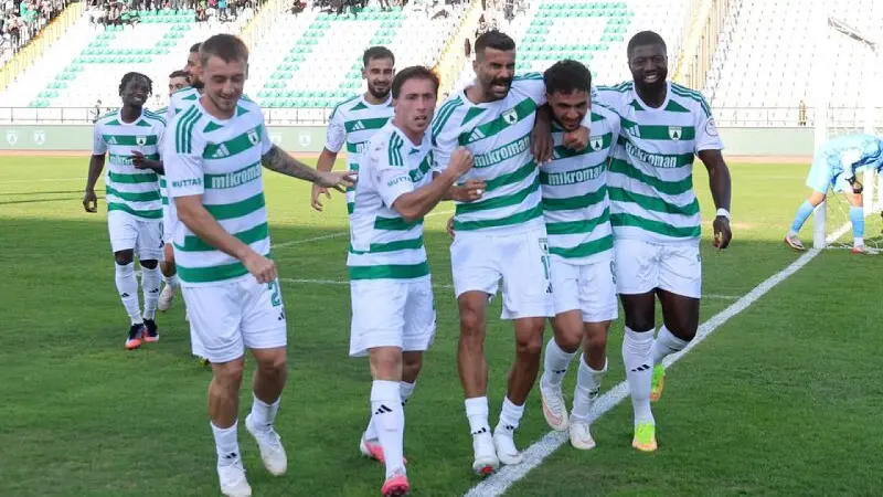 Muğlaspor, İstanbulspor'u 5-0 mağlup etti