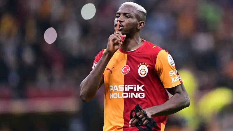Osimhen: Kulüp için her şeyimi vereceğim