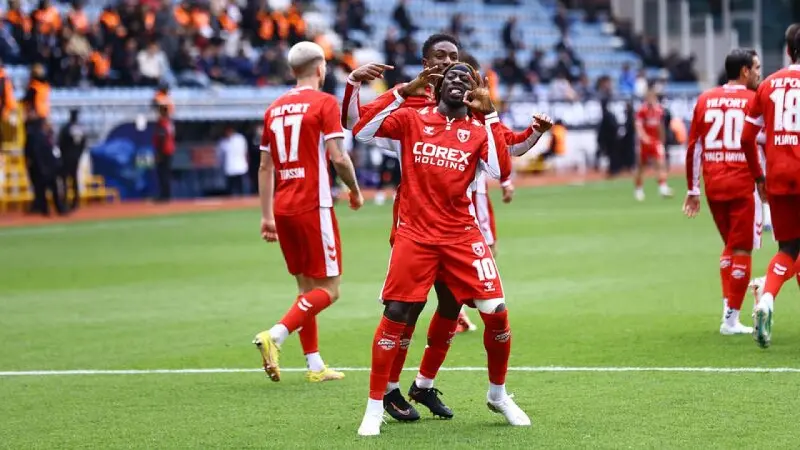 Samsunspor, Başakşehir FK ile kritik maça çıkıyor