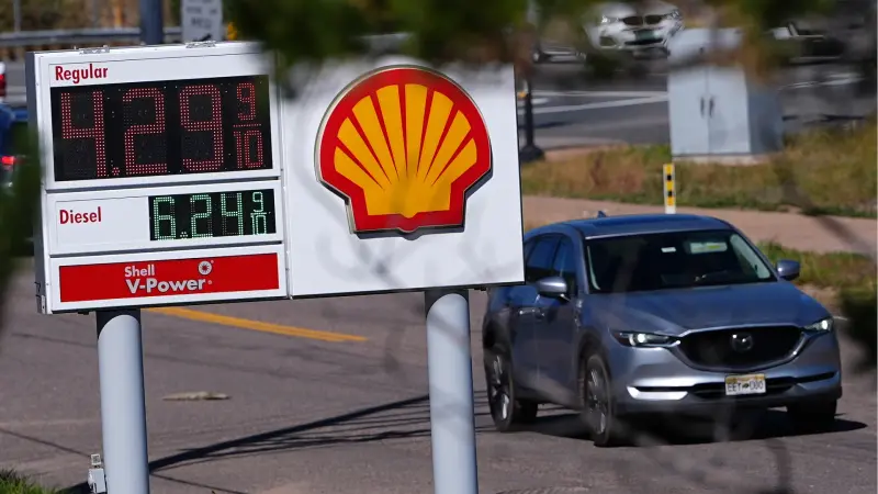 Shell yılın üçüncü çeyreğinde net kârını iki katına çıkardı