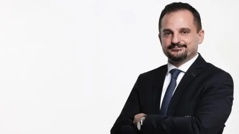 Türkiye Sigorta genel müdür yardımcısı Özer'in sözleşmesi feshedildi