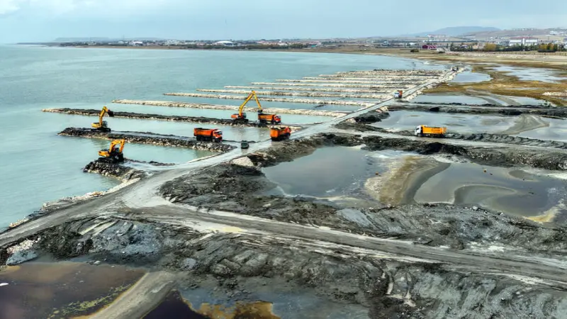 Van Gölü'nde 2 milyon 385 bin metreküp dip çamuru temizlendi