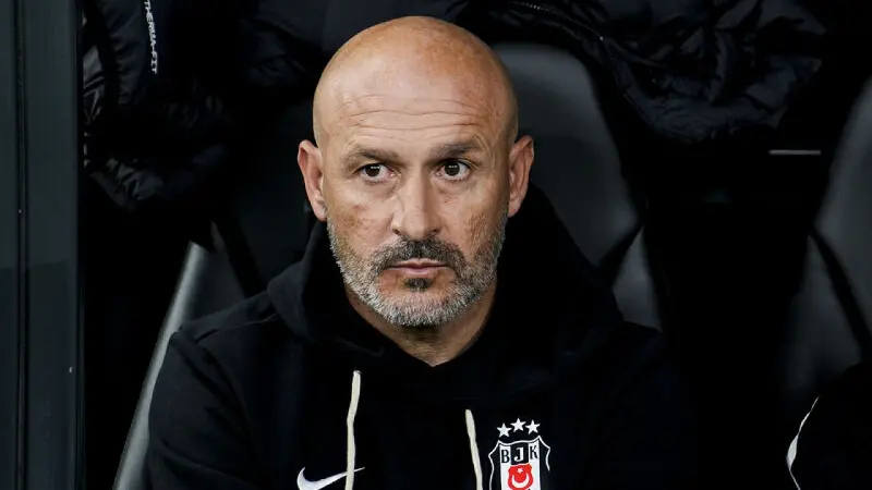 Vincenzo Italiano, Beşiktaş'ta 8 değişiklikle sahaya çıktı